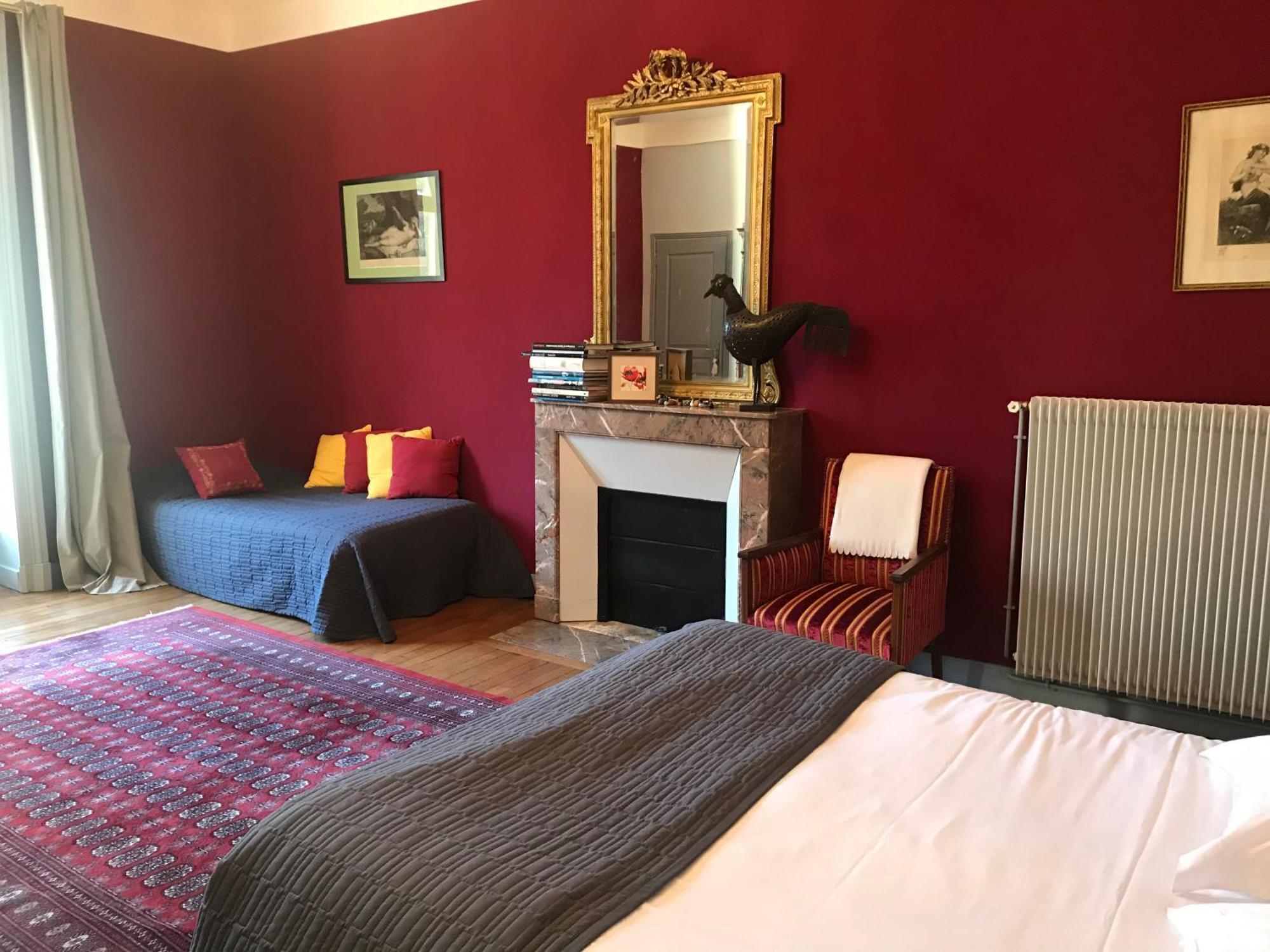 Château Des Essards Avec Piscine Et Jacuzzi Couette-café 3*